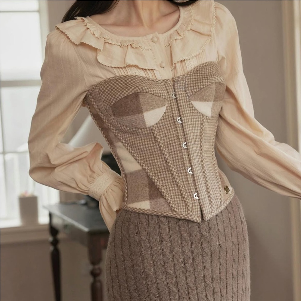ISO Lacemade Hot Mocha Corset